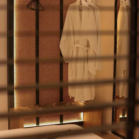 Queen Kalliopi * Plintri