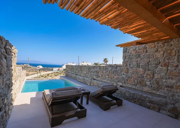 Queen Kalliopi Plintri